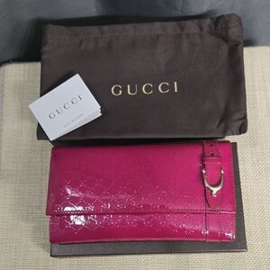 Gucci Magenta Patent Leather Wallet EUC